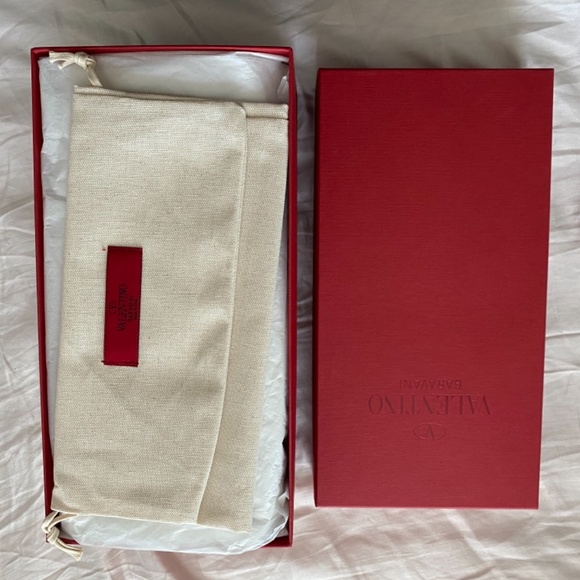 Valentino Rockstud Noir Pointed Flats - Picture 8 of 8